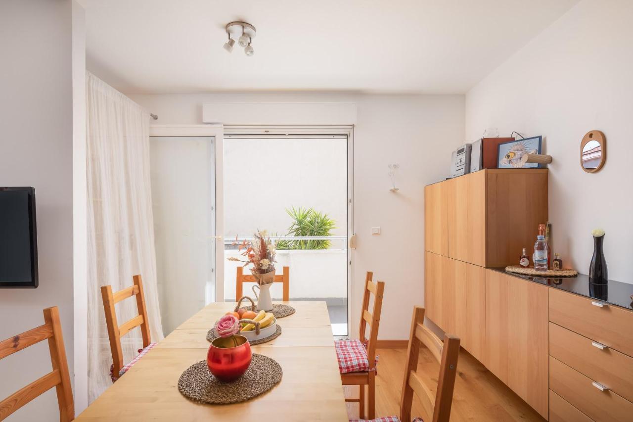 Modern Apt With Terrace 4 Min Walk To The Beach Split Kültér fotó