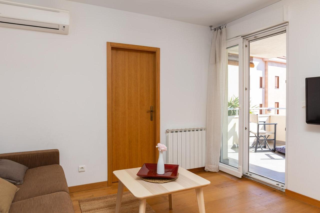 Modern Apt With Terrace 4 Min Walk To The Beach Split Kültér fotó